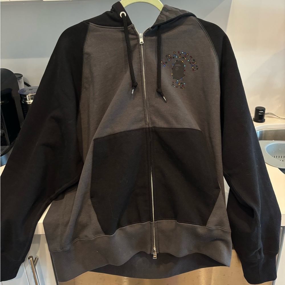 A BATHING APE ZIP UP HOODIE